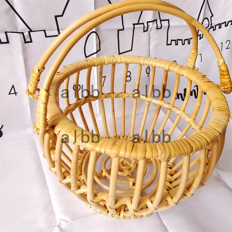 Retro Rattan Round Basket Chai - Photography Background recension och pris